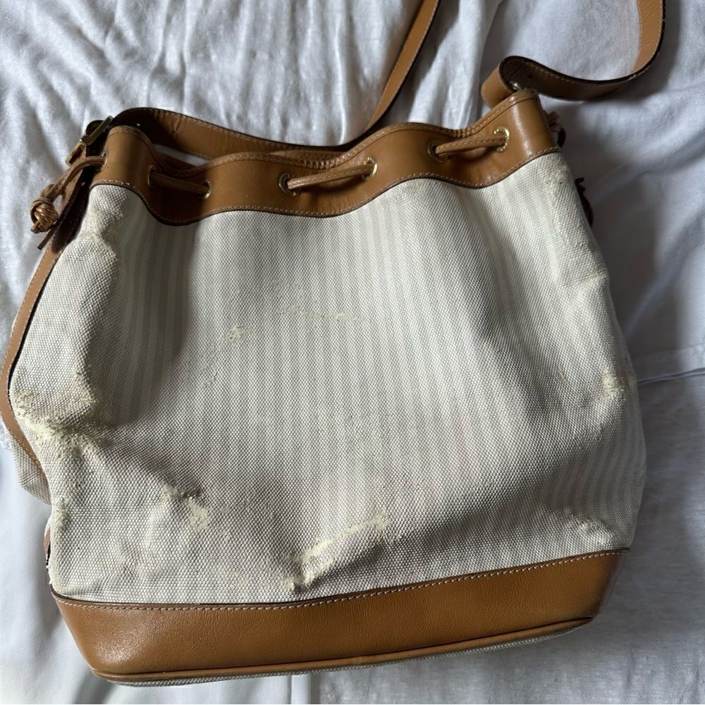 Fendi—White & Tan Bucket Shoulder Bag - Picture 13 of 16